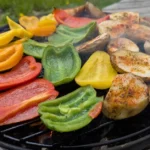 Vier op Één Rij: Hemelse Zeevruchtensalade in Laagjes 🐟🍤