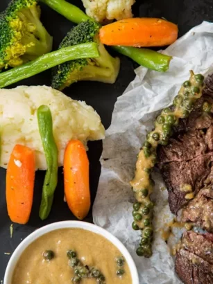 Zalig Worstje met Witloofstoemp en Pickles 🌭