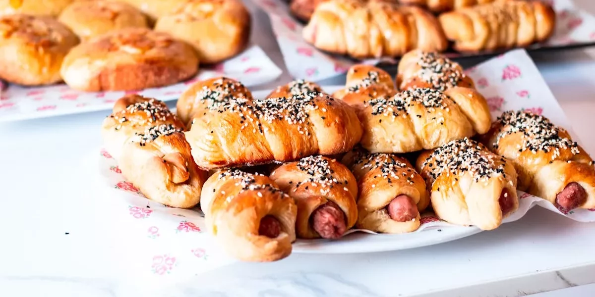 Gouden Worstenbroodjes voor Verloren Maandag 🎉