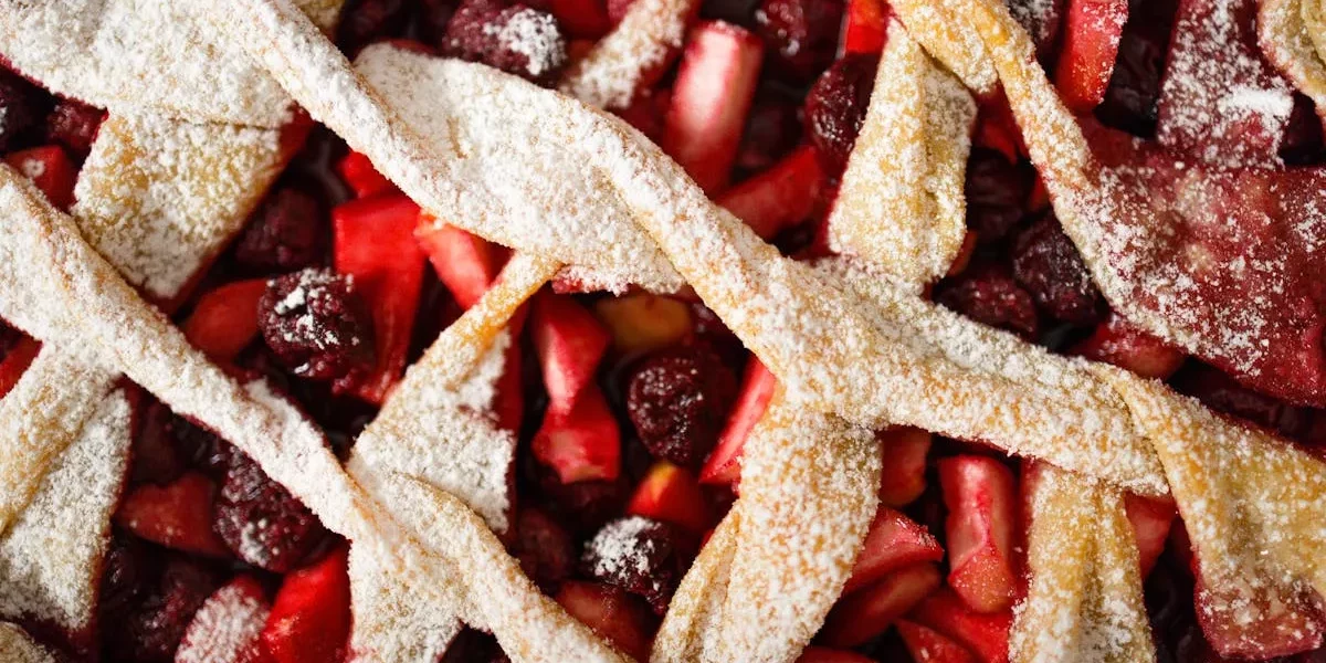 Heerlijk Frangipanetaartje met Kersenconfituur 🍒 Heerlijk Frangipanetaartje met Kersenconfituur 🍒