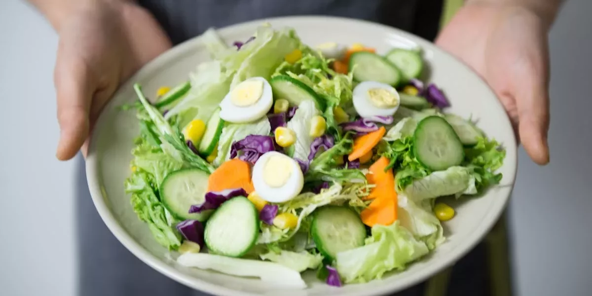 Heerlijke Garnaal-Eiersalade voor de Perfecte Bospicknick 🥚 Heerlijke Garnaal-Eiersalade voor de Perfecte Bospicknick 🥚