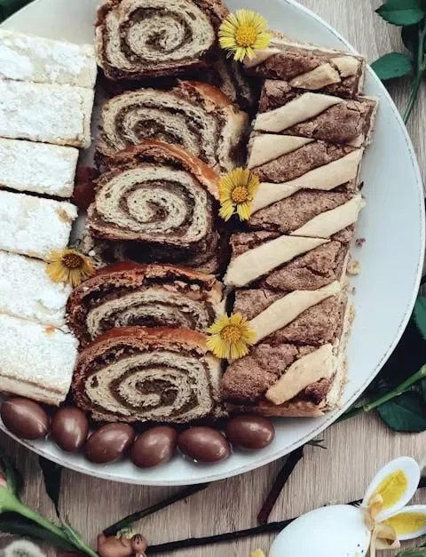 Krokante Varkensrolletjes met Pittige Twist 🌶️
