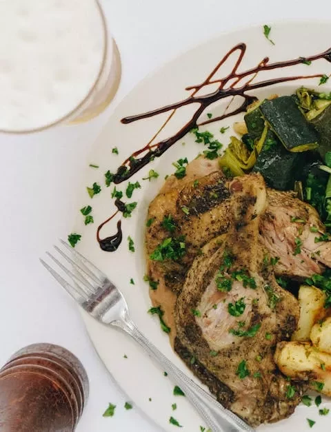 Lunchen met een Smakelijke Bob & Titus Vleessalade 🌟 Lunchen met een Smakelijke Bob & Titus Vleessalade 🌟