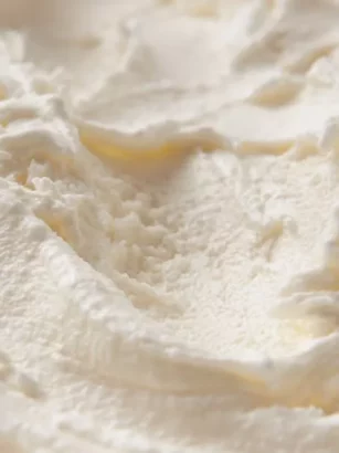 Maak dit Verfrissende Duo Dessert Softijs met Bailey’s 🍦