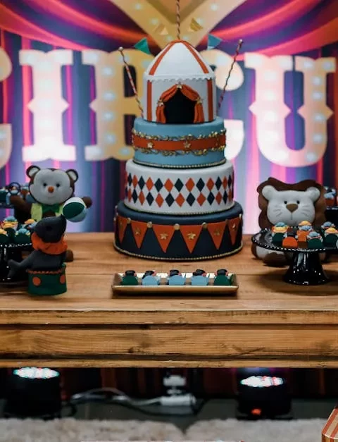 Maak Je Eigen Clown-Cake Met Yoghurt en Citroen 🎉