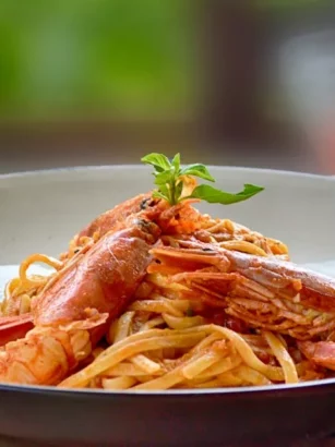 Proef Frankrijk: Heerlijke Linguine met Zeeuwse Kokkels en Scampi’s 🍝