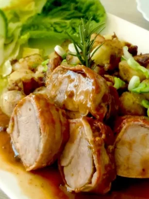 Toscaanse Varkensfiletpracht met Geroosterde Aardappeltjes en Honingworteltjes 🌿🍖