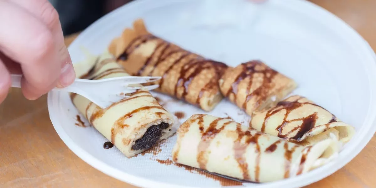 Verrukkelijke Gevulde Flensjes met Bospaddenstoelen en Kip π Verrukkelijke Gevulde Flensjes met Bospaddenstoelen en Kip π