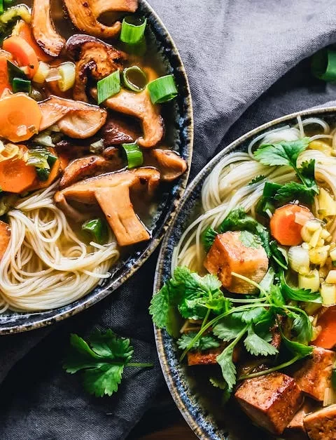 Capellini met Quorn en Witte Wijn: Genieten op Donderdag Veggiedag 🌱 Capellini met Quorn en Witte Wijn: Genieten op Donderdag Veggiedag 🌱