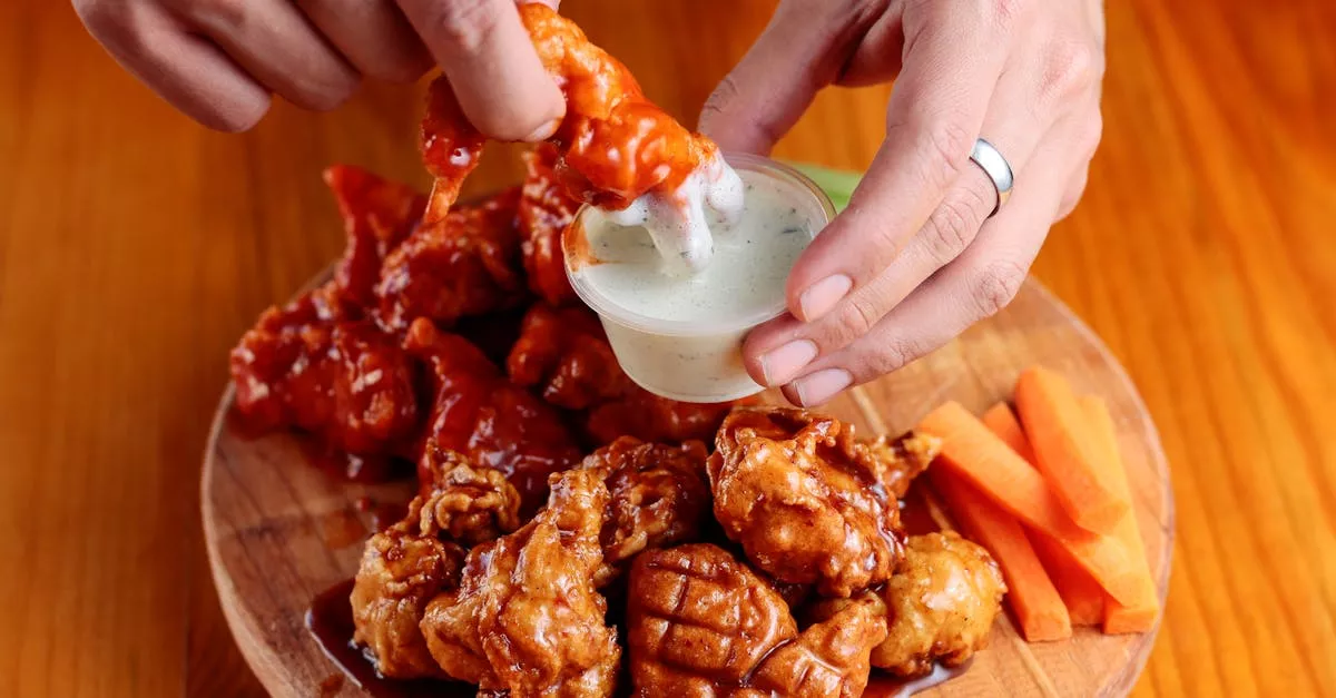 Zomerse BBQ Kip met Avontuurlijke Sinaasappelsaus 🍊🔥 Zomerse BBQ Kip met Avontuurlijke Sinaasappelsaus 🍊🔥